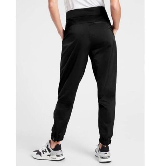 New Athleta Black Radiant‎ Joggers Size 2 - Picture 2 of 9